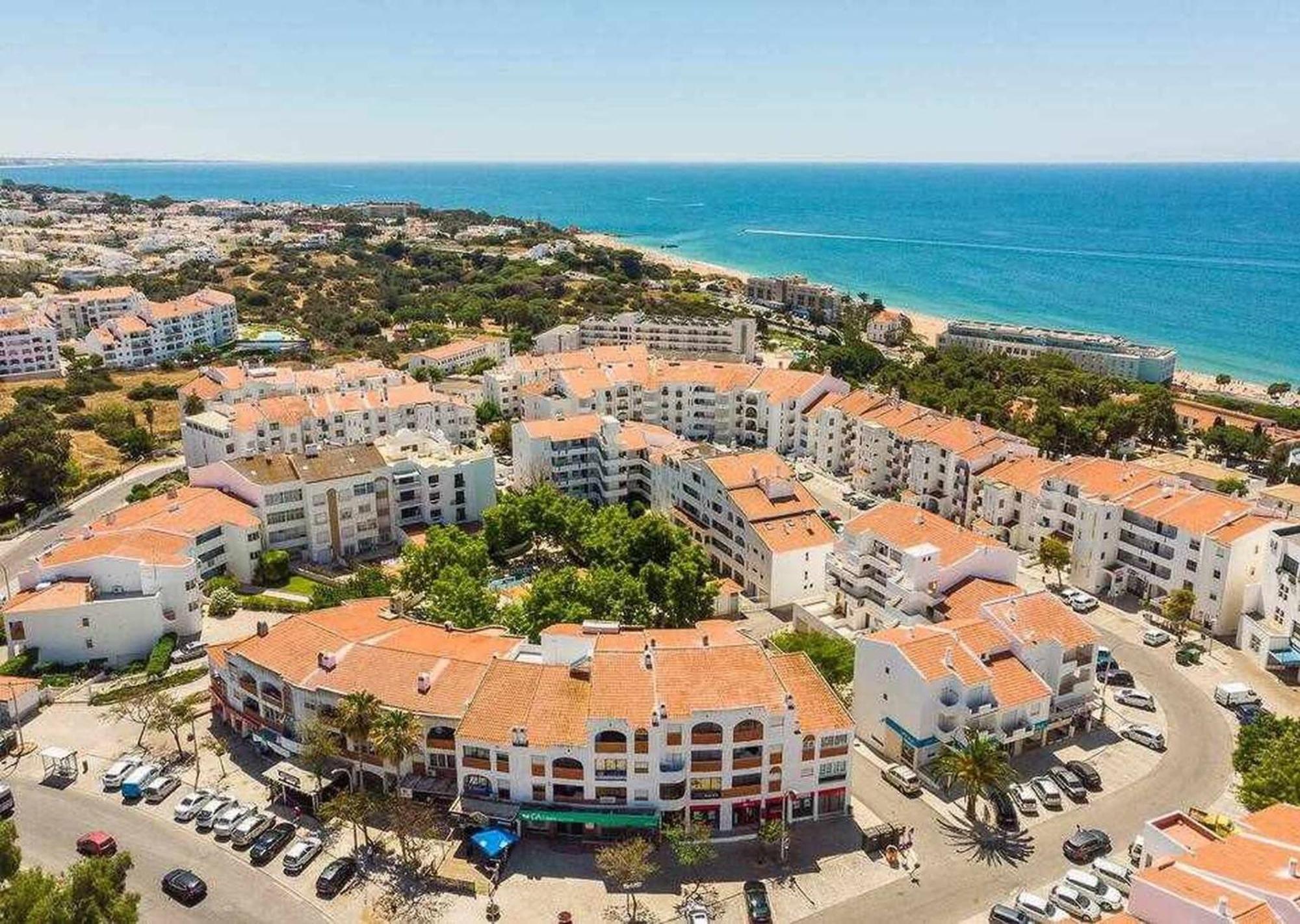 Central Town 2-Bedroom Apartment Albufeira Exteriér fotografie